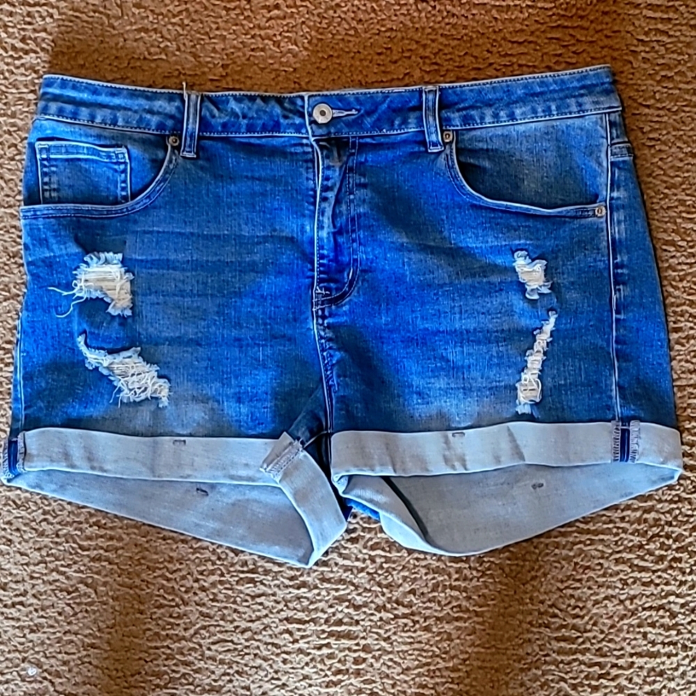 Jean shorts like new!